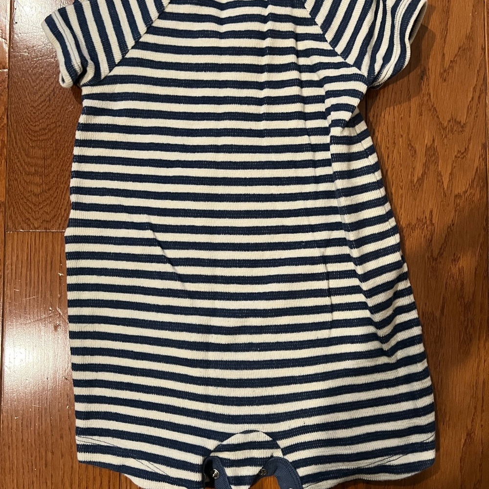 GAP Baby like new Navy and Cream Striped Baby Outfit - Picture 7 of 7